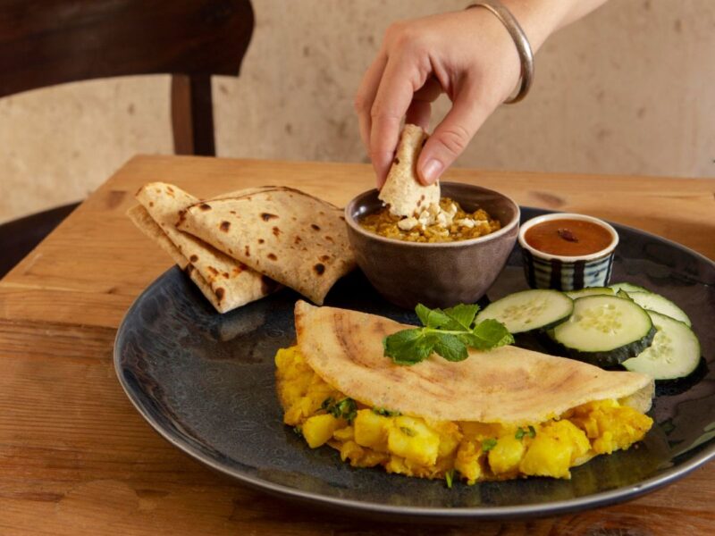 Healthy Indian Breakfast Options for Weight Loss by Dr. Yogitaa Mandhyaan