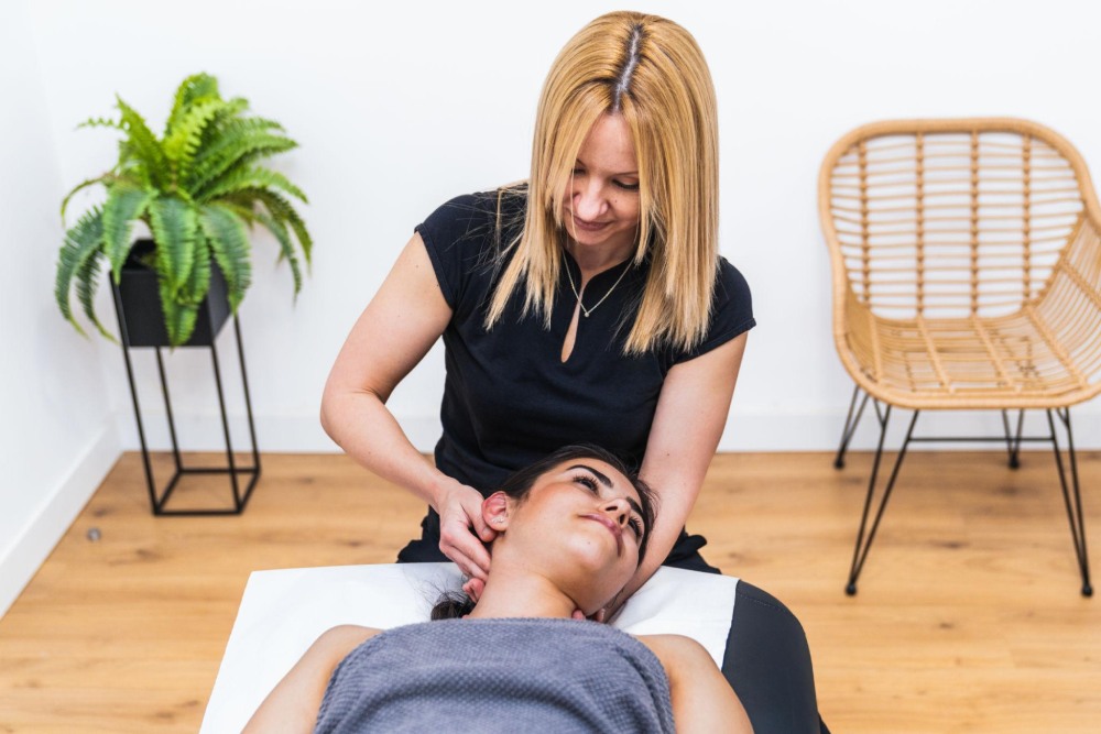 Supervised neck pain exercises physiotherapy Kolkata Shape and Strength